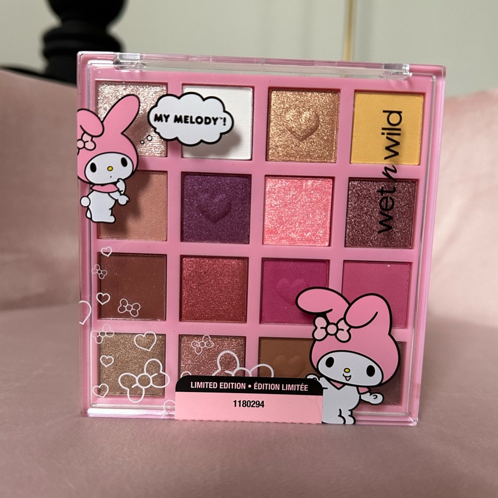 My melody x wet n wild eyeshadow palette